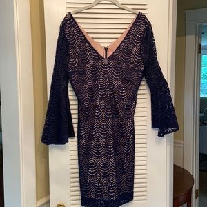 Lilly Pulitzer dress size medium, navy blue lace, type  material